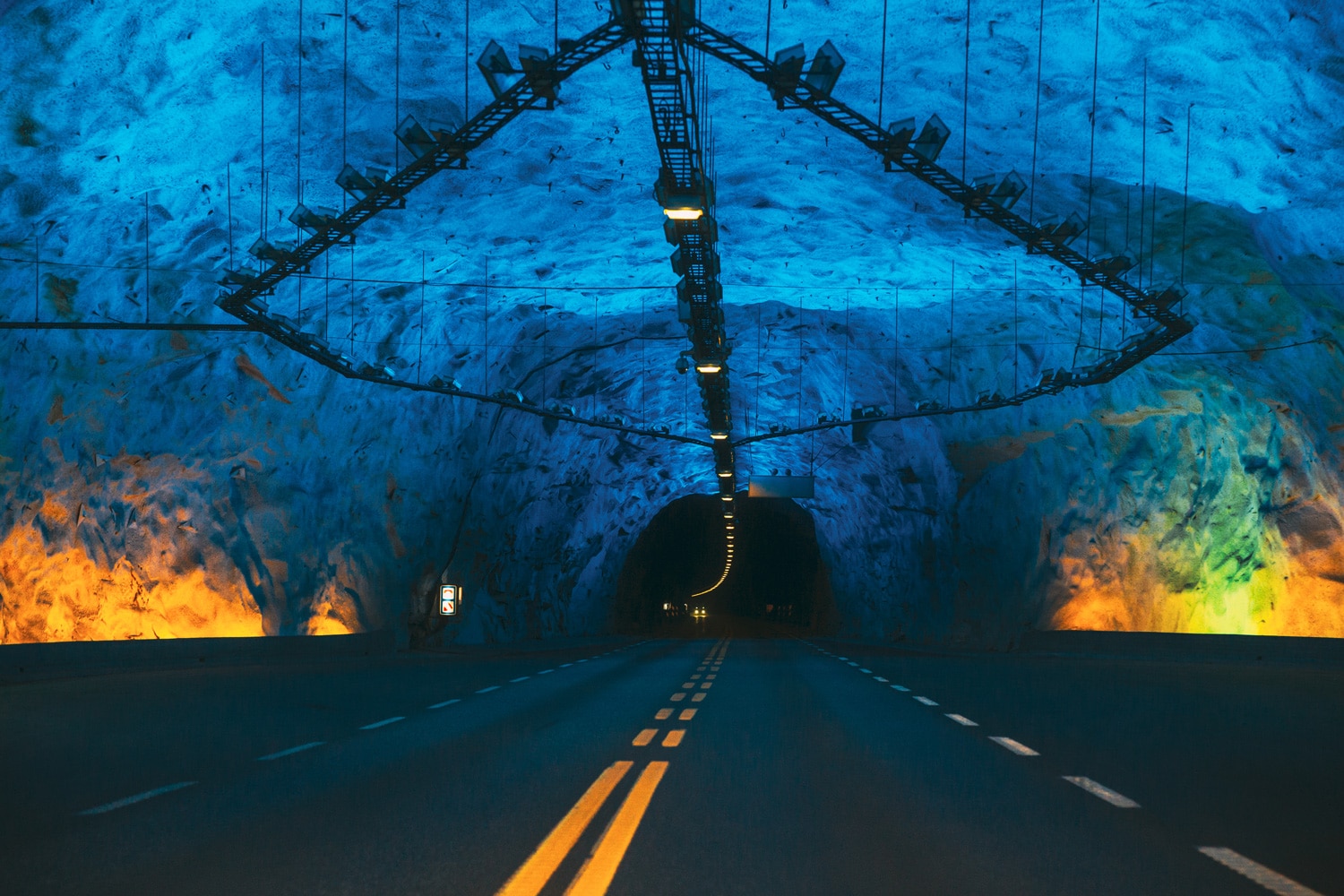 Tunnel frost protection system by Skumtech AS ensures safe winter tunnel operation